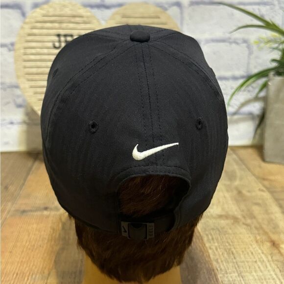 Nike Golf Hat Embroidered Swoosh Cap Black White Athletic Lightweight O/S 518707 - Picture 2 of 11